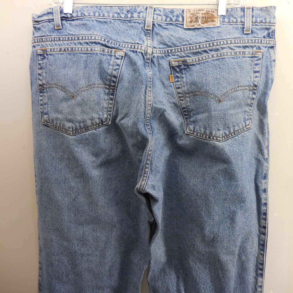 Levis Signature 540 Relaxed Fit Light Wash Orange Tab Denim Jeans Mens 42x30 - Picture 8 of 10